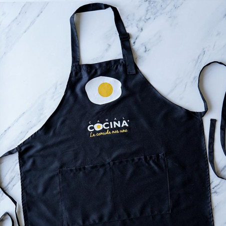 Mira cómo es el Delantal Canal Cocina ¡el de tus cocineros favoritos!