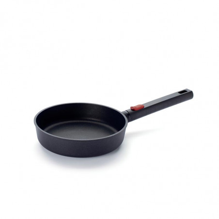Dit is de Woll Eco Logic QXR 20 cm koekenpan.