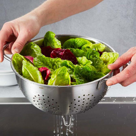 Kompaktes Sieb mit Edelstahlsockel Gefu