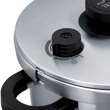 Détail du couvercle de l'autocuiseur.