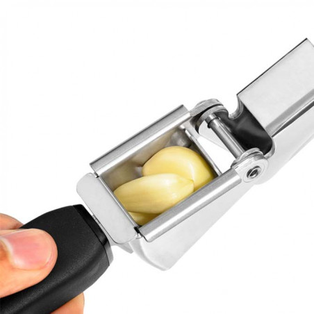 Esmagador de alhos OXO