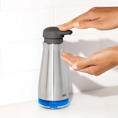 Dispensador de jabón fabricado en acero inoxidable OXO