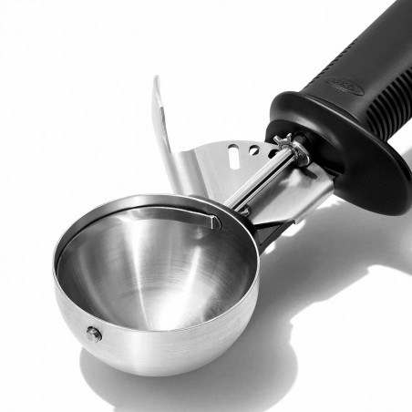 Cuchara para servir helado Trigger de OXO