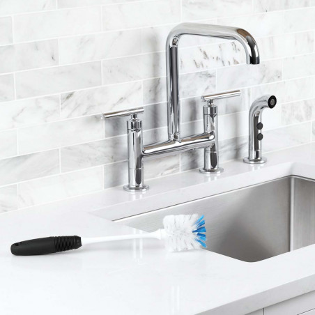 Cepillo para la limpieza de botellas OXO