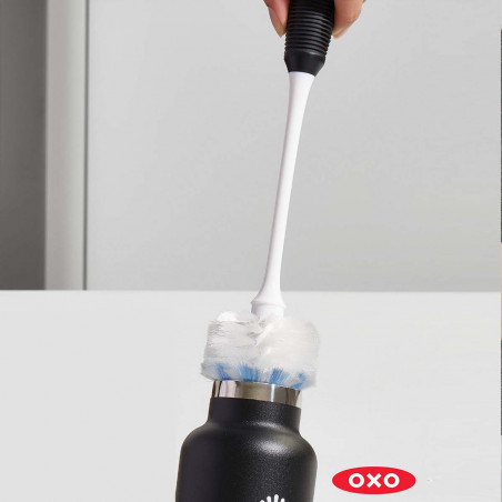 Cepillo para la limpieza de botellas OXO