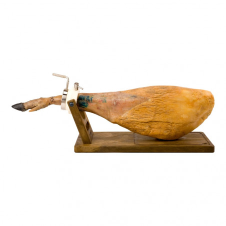 Jamonero giratorio Jamotec JP con un jamón sujeto por la caña, sobre fondo blanco