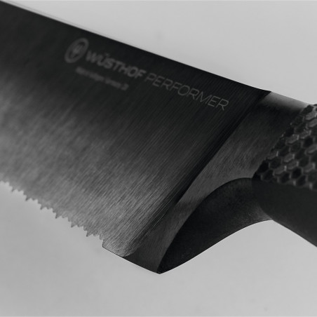 Detalle de la doble sierra y de la mitra del cuchillo de pan Wüsthof Performer