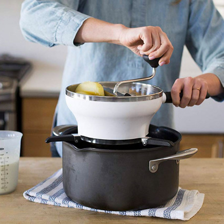 Tasse à pommes de terre OXO