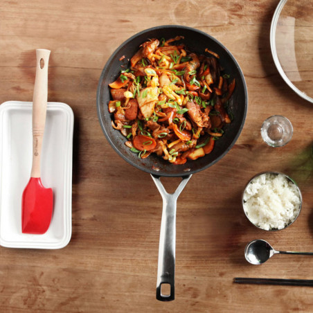 Nouvelle poêle à frire antiadhésive Le Creuset garantie à vie Nouvelle poêle à frire antiadhésive Le Creuset garantie à vie