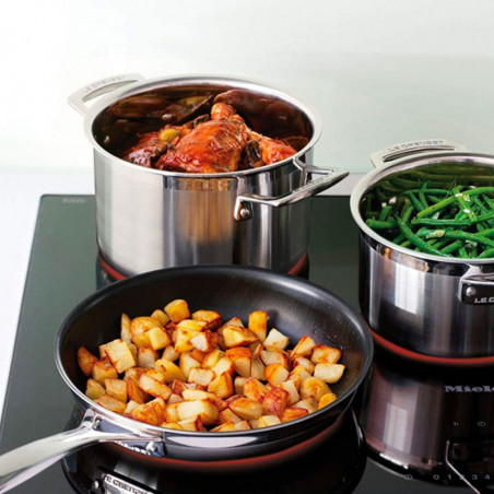Poêle à frire Le Creuset en acier inoxydable antiadhésif