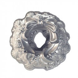 Molde Holiday Wreath Pan de Nordic Ware