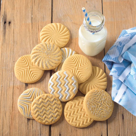 Geometrische Cookie Stampers van Nordic Ware