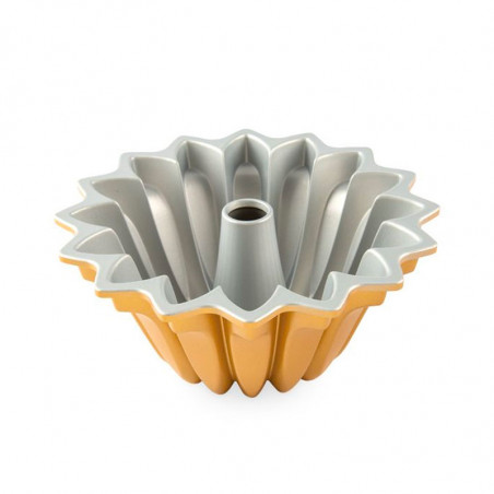 Molde Lotus Bundt Pan Nordic Ware