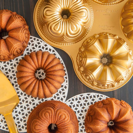 Nordic Ware Quartet Bundt Backform