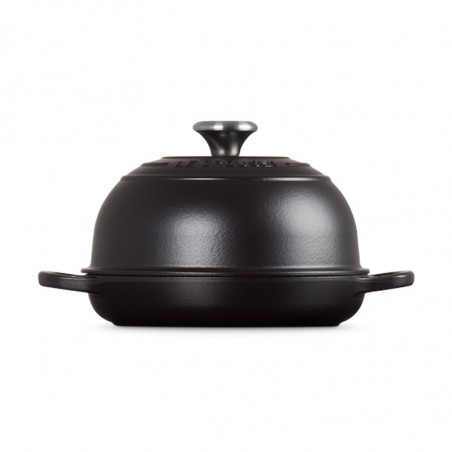 Teglia per pane Le Creuset colore nero, dettaglio laterale