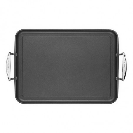 Le Creuset rechteckiger, glatter, antihaftbeschichteter Grill mit Griffen Ansicht von oben