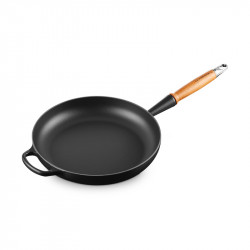 Le Creuset Signature poêle à frire en fer avec manche en bois noir
