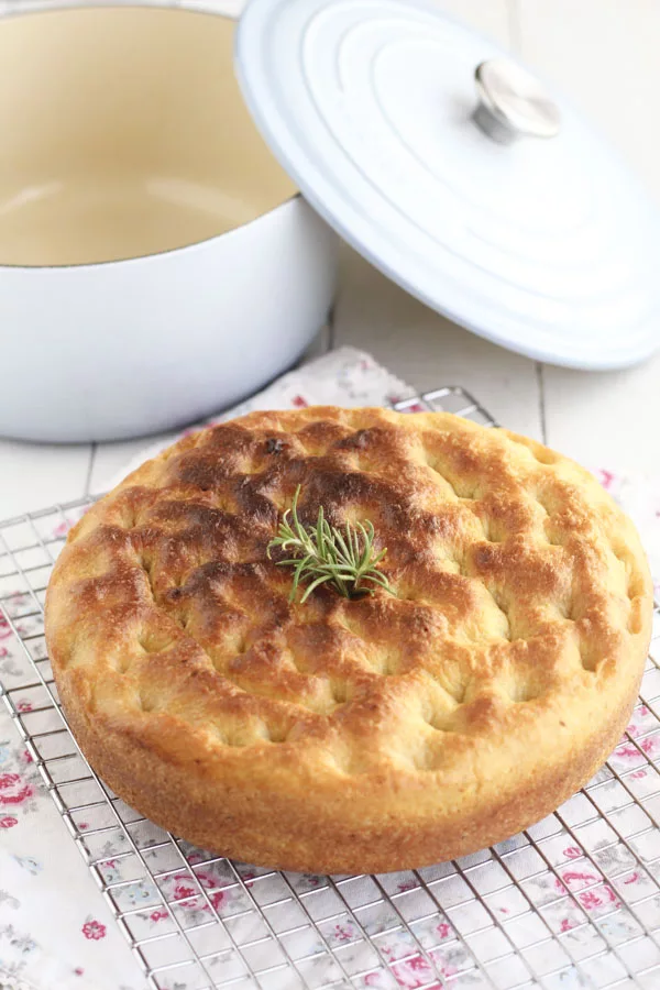 Focaccia de calabaza en cocotte