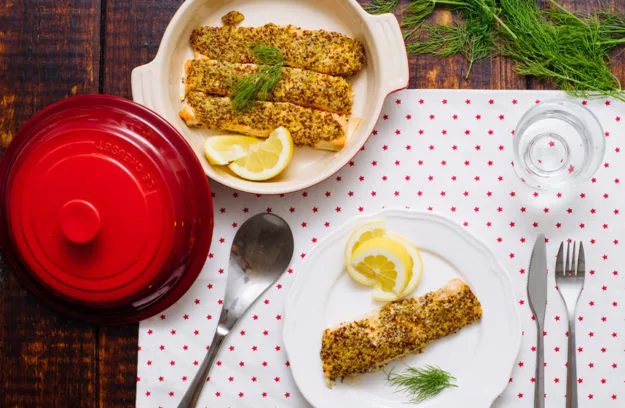 Salmón al horno con miel y mostaza