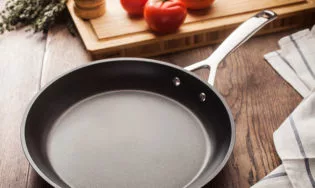 Cocinar con sartenes sin aceite