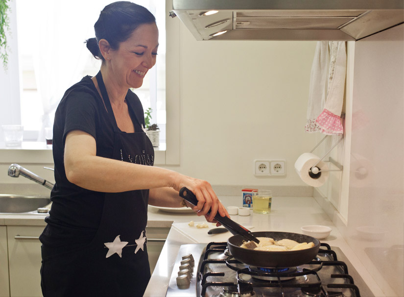 Cocinando con sartenes de titanio Woll