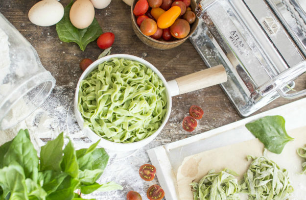 Cómo hacer pasta fresca casera de espinacas: fácil, rápida y saludable