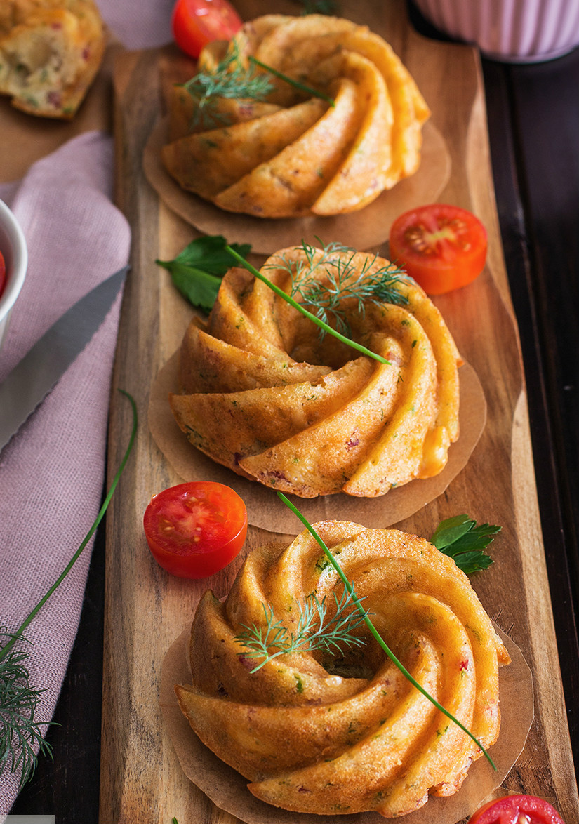 mini bundt cakes salados