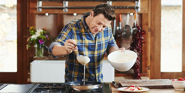 Jamie Oliver cocinando con sartenes Tefal