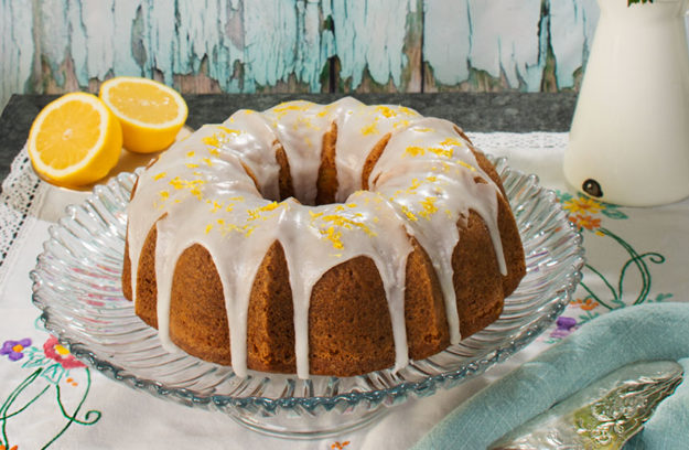 Bundt cake triple limón
